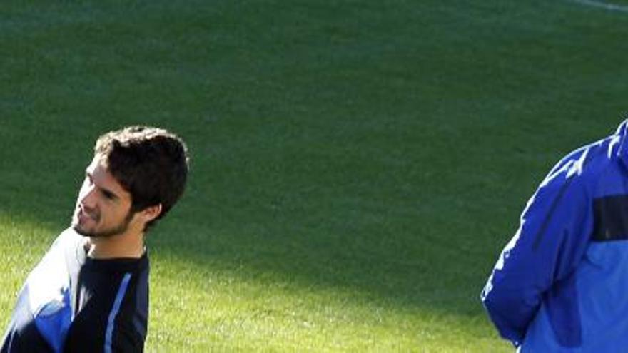 Pellegrini da instrucciones en un entrenamiento.