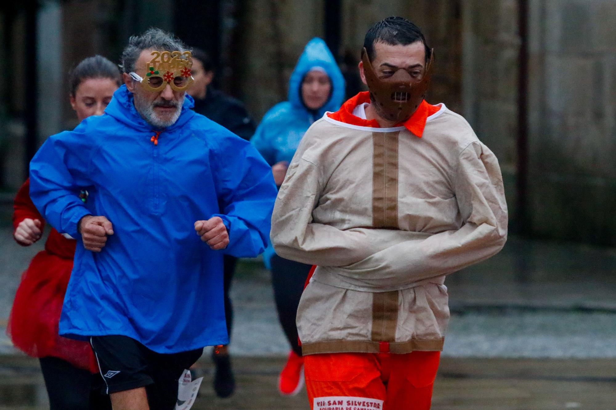 Más de 200 valientes hacen posible la recuperación de la San Silvestre de Cambados