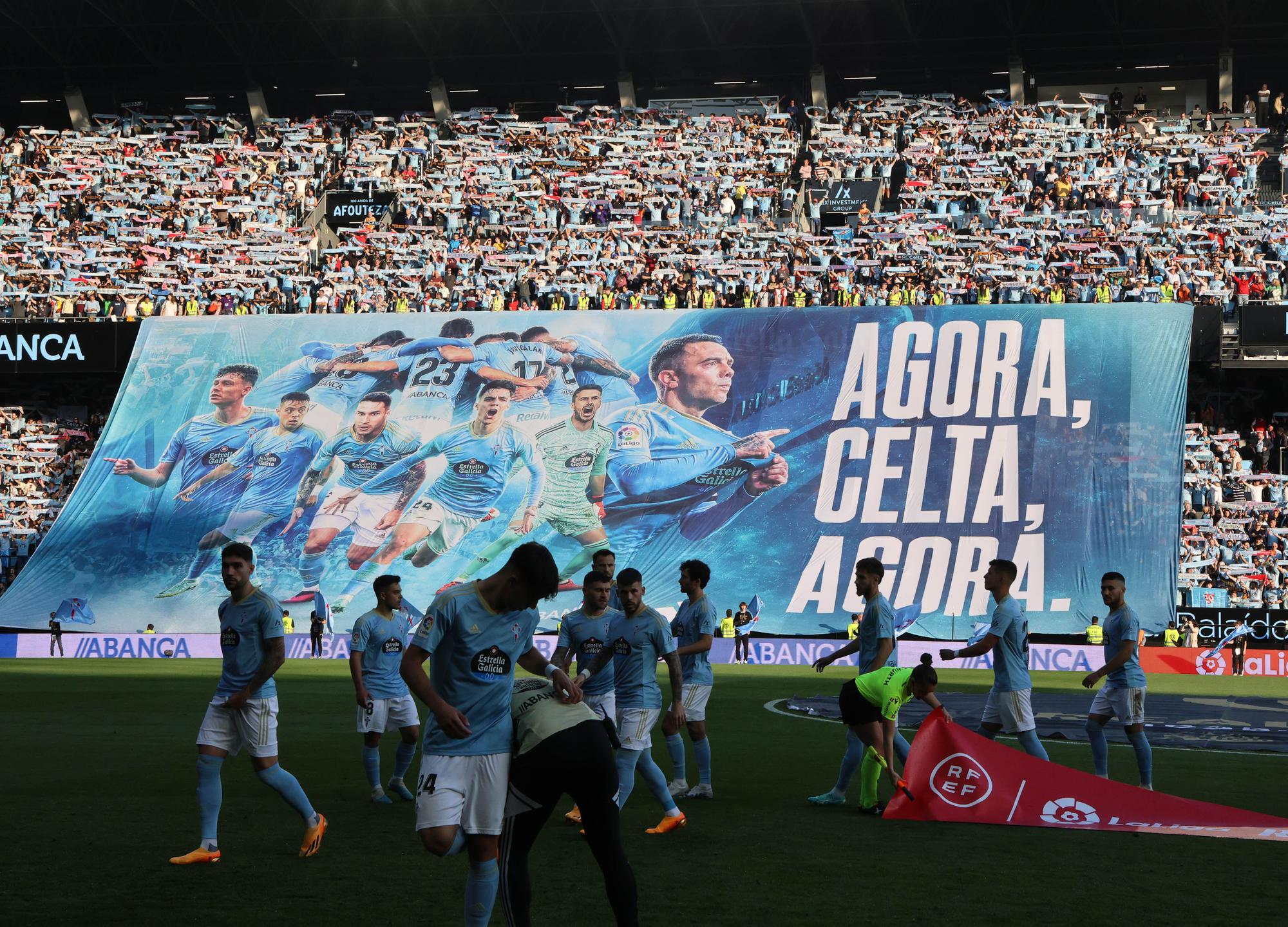 Lágrimas de felicidad en Balaídos: otro final de temporada agónico del Celta