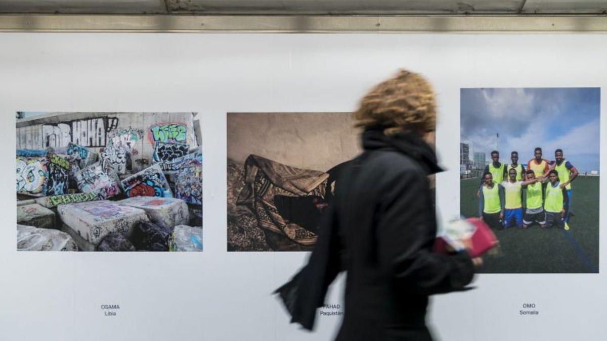 Muestra del arte del proyecto Umbral en el Metro de Barcelona