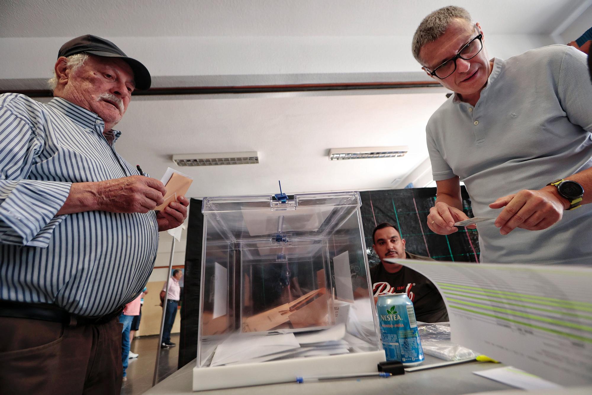 Ambiente de las jornada de elecciones generales del 23J en Tenerife