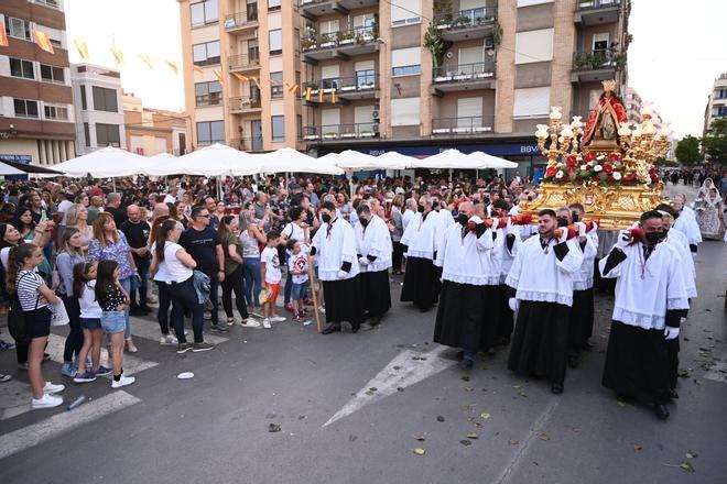 GALERÍA I Fervor en las calles de Almassora por el traslado y ofrenda a Santa Quitèria