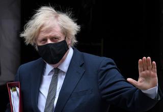 "Avaricia" y "capitalismo", claves del éxito de la vacunación en el Reino Unido, según Boris Johnson