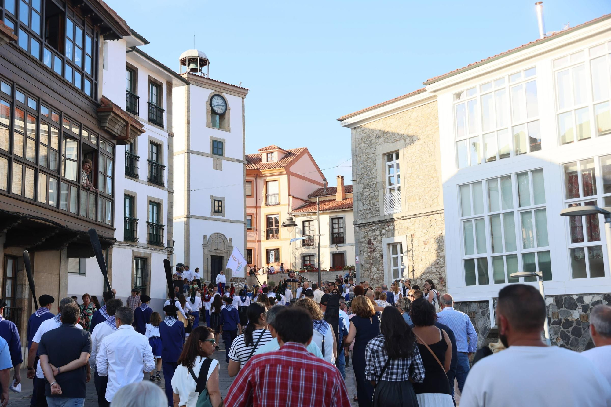 EN IMÁGENES: La procesión de "la llamada de la mar" en el Carmen de Luanco