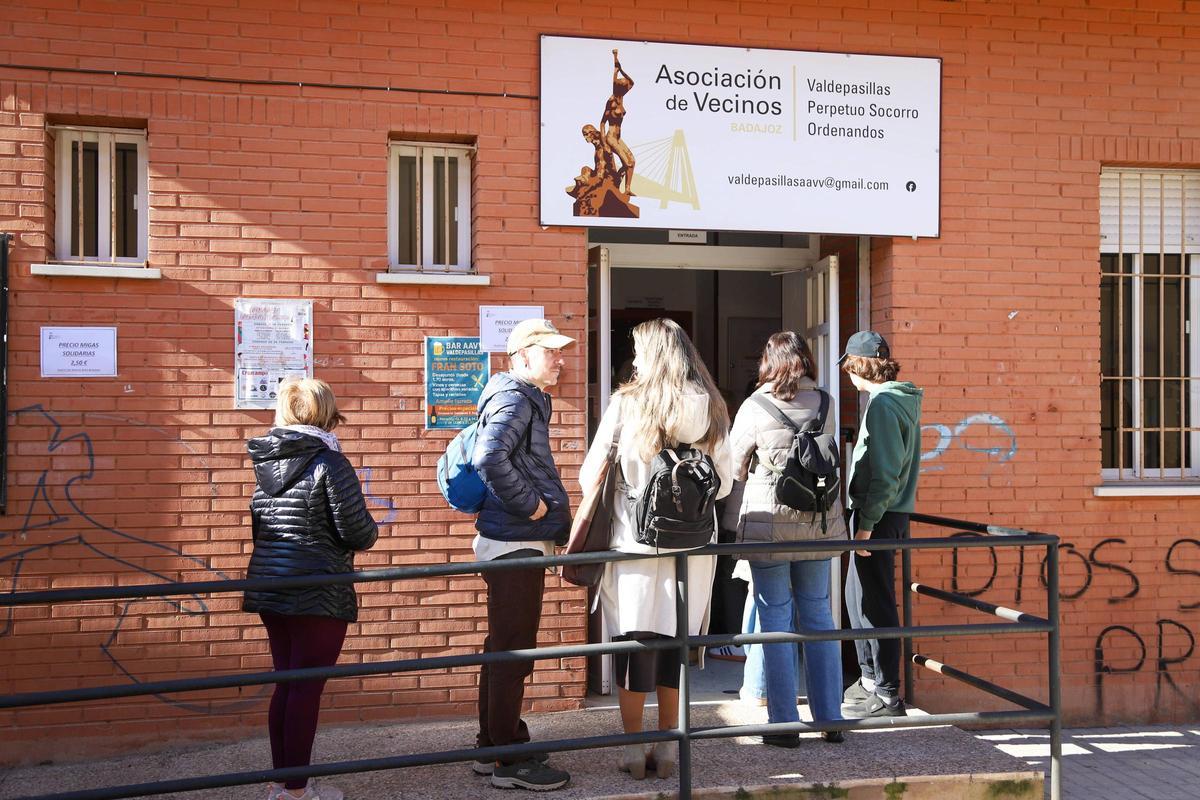 Fotogalería | Valdepasillas se consolida como culmen al Carnaval de Badajoz