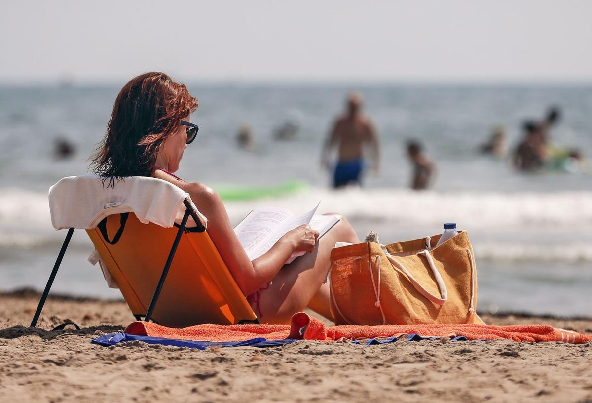 En defensa dels llibres  de piscina