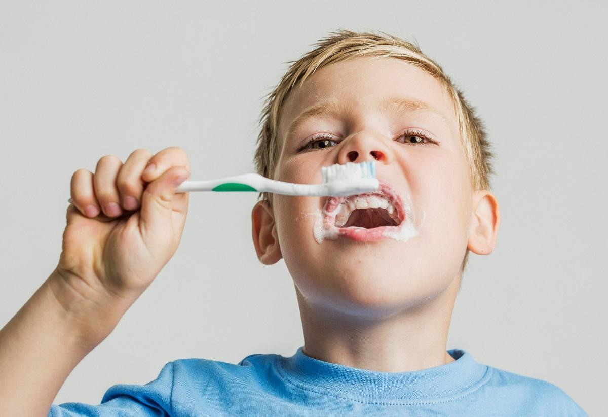 Es importante utilizar una pasta de dientes adecuada para cada edad