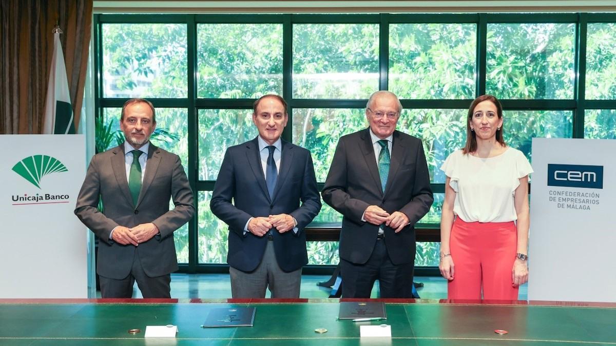 El nuevo convenio ha sido firmado por el Presidente de Unicaja Banco, Manuel Azuaga, y por el Presidente de CEM, Javier González de Lara