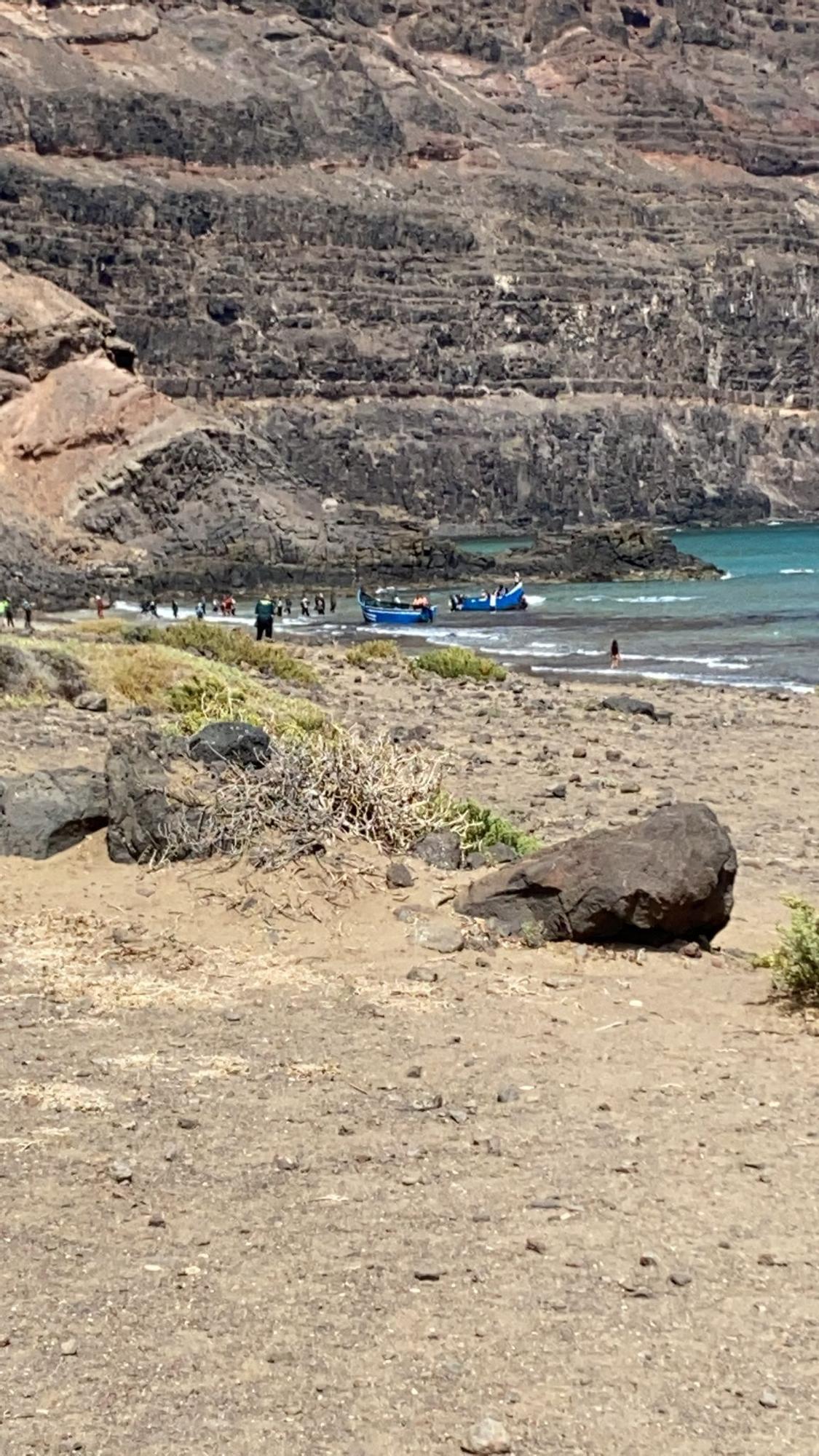 Dos pateras llegan a Órzola