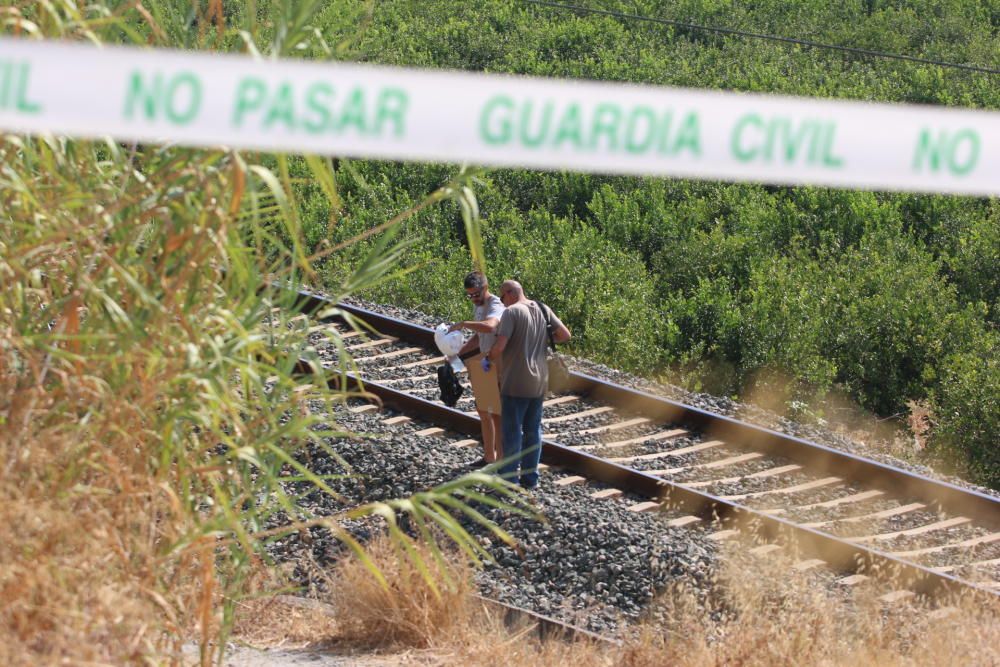 Agentes de la Guardia Civil durante la investigación.