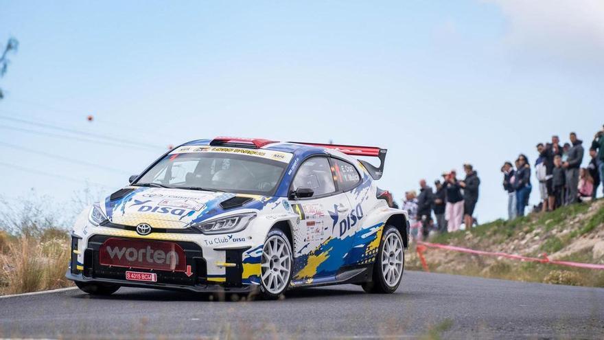 Enrique Cruz conquista el Rally Villa de Adeje en un ajustado duelo con Lukyanuk