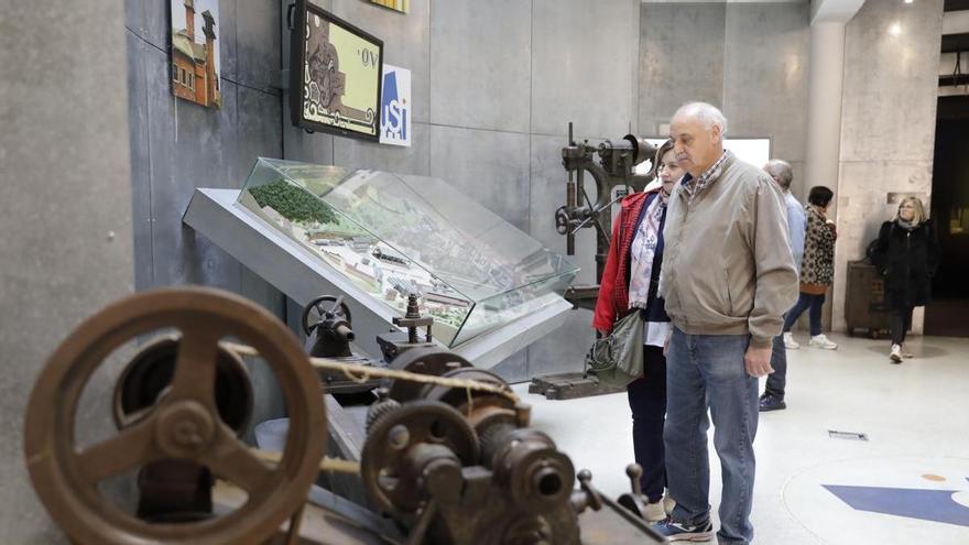 Los promotores del Museo de la Siderurgia piden restaurar antiguos edificios de Duro