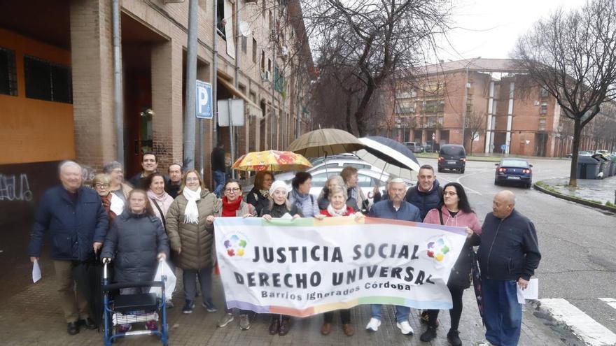 Las Moreras alza la voz contra "el abandono" institucional: "Prefiero vivir debajo de un puente que seguir así"