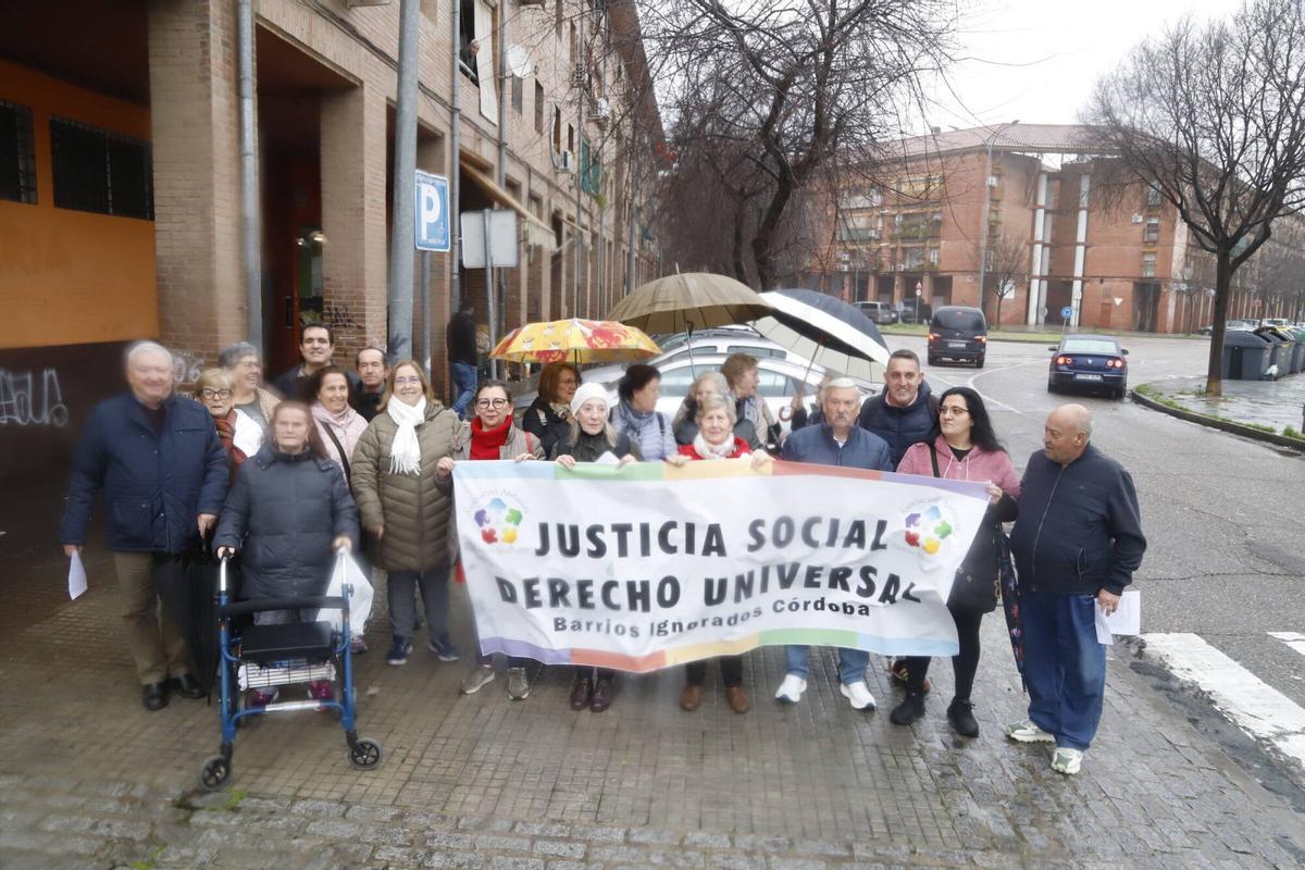 Protesta de los vecinos en las Moreras.