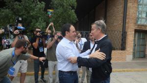 Feijóo prolonga la interinitat de Pérez Llorca mentre demana unitat