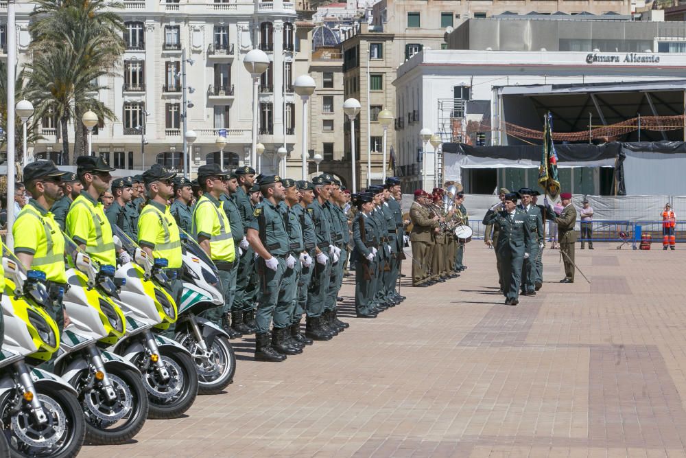 Acto institucional del 175 aniversario de la Guardia Civil en Alicante