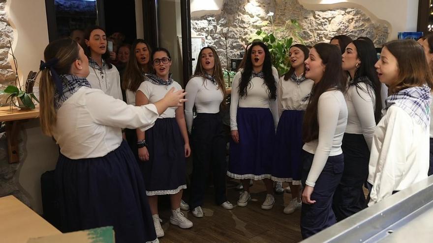 VÍDEO: Habaneras de las fiestas del Cristo del Socorro de Luanco