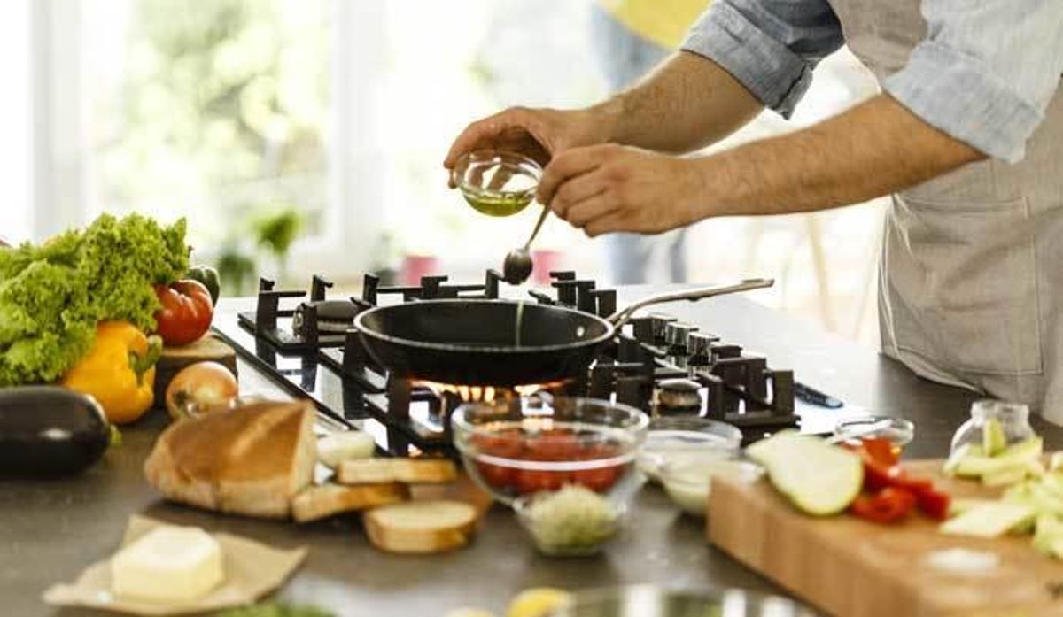 Trucos  para evitar que los alimentos se peguen a la sartén