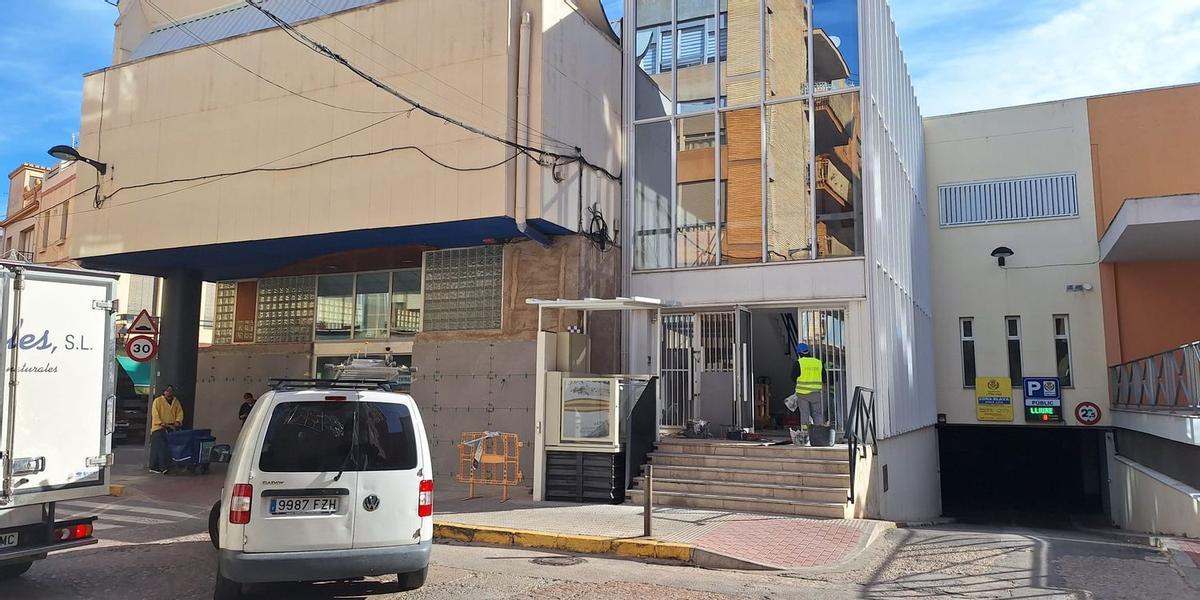 Les antigues dependències dels jutjats, que seran la seu dels departaments de Tresoreria i Economia, s'incorporen a la llista d'edificis a netejar dins el nou contracte.