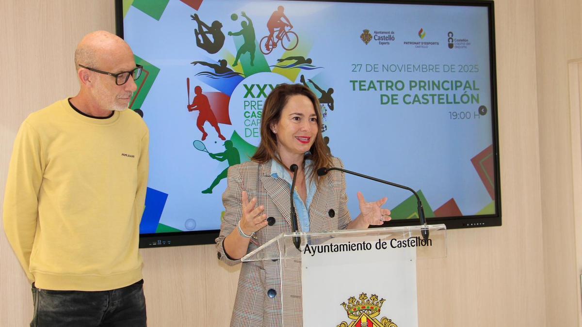 César Lapica y Maica Hurtado, en representación de las instituciones municipales de Castellón, en la presentación del acto.