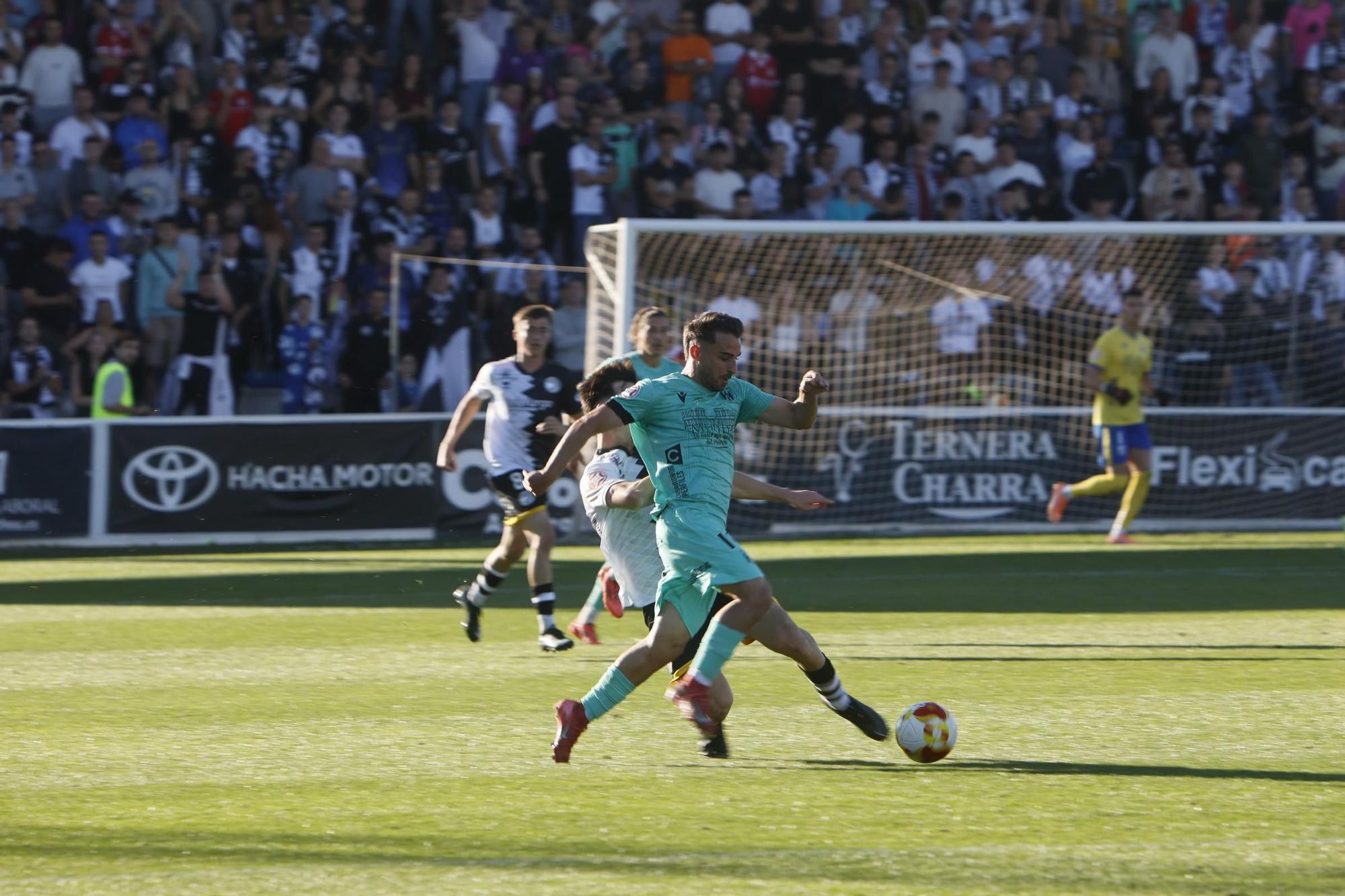 FOTOGALERÍA: Las imágenes de la derrota del Mérida en Salamanca (2-0)