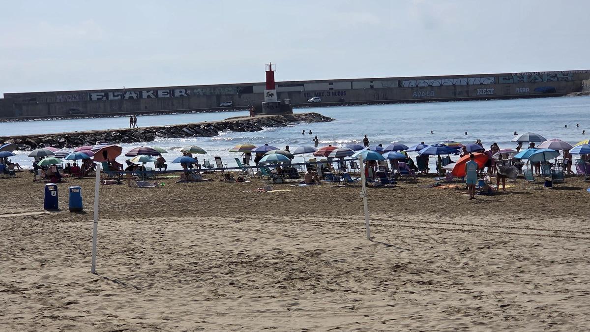 Lugar de la playa de El Morrongo donde los playistas jugaban a vólei.