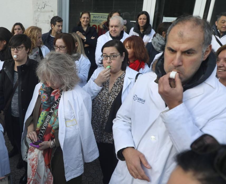 La protesta de los médicos llega al Parlamento