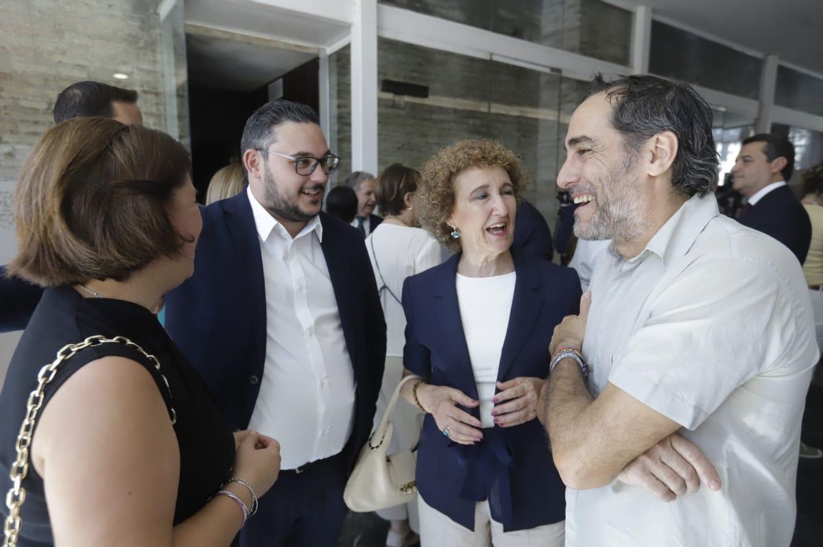 Irene Ruiz, Carmen García, Iván Fernández y Juan Hidalgo, de Hacemos Córdoba, antes del acto.