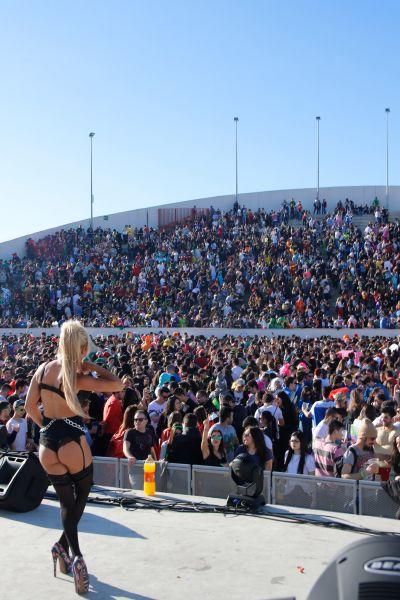 Miles de jóvenes en la fiesta del año