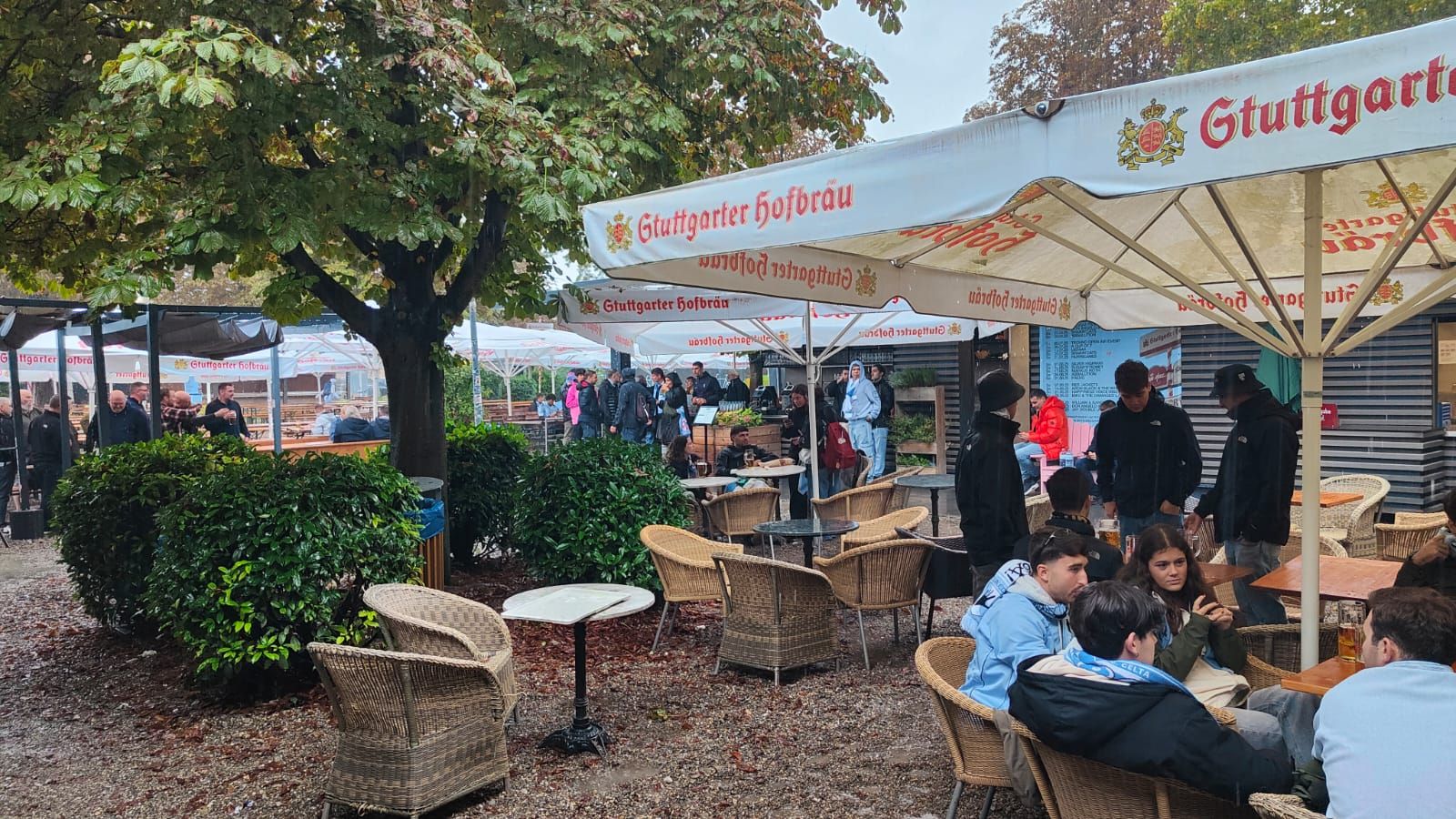 Stuttgart se tiñe de celeste