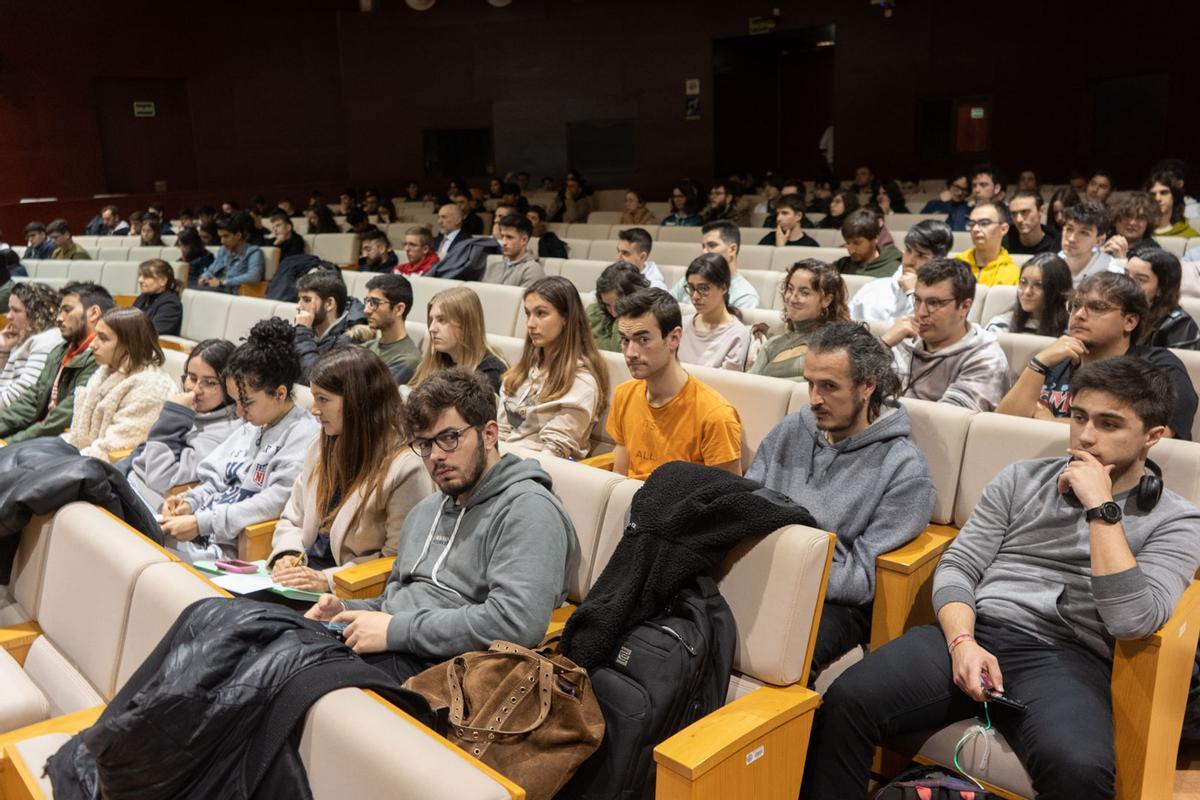 ZAMORA. MESA REDONDA NUEVAS TECNOLOGIAS POLITECNICA