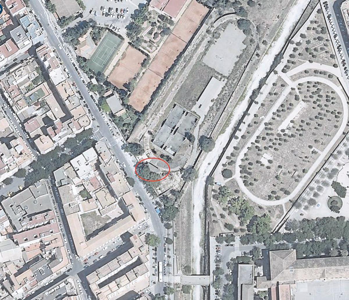 Ortofoto de Tirador después de trazar la calle (2024). En el círculo, el ‘Xalet’ Ortofoto de Tirador después de trazar la calle (2024). En el círculo, el ‘Xalet’