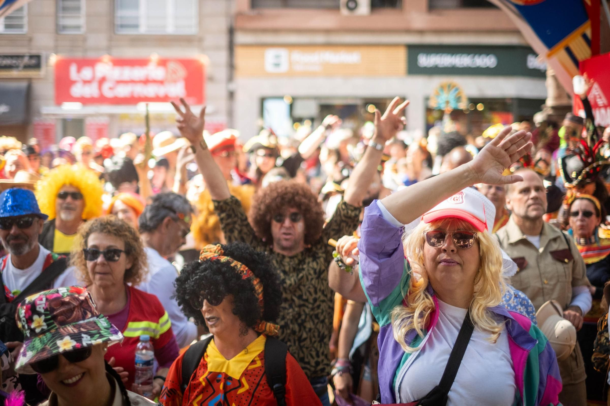 Santa Cruz celebra su segundo Carnaval de día