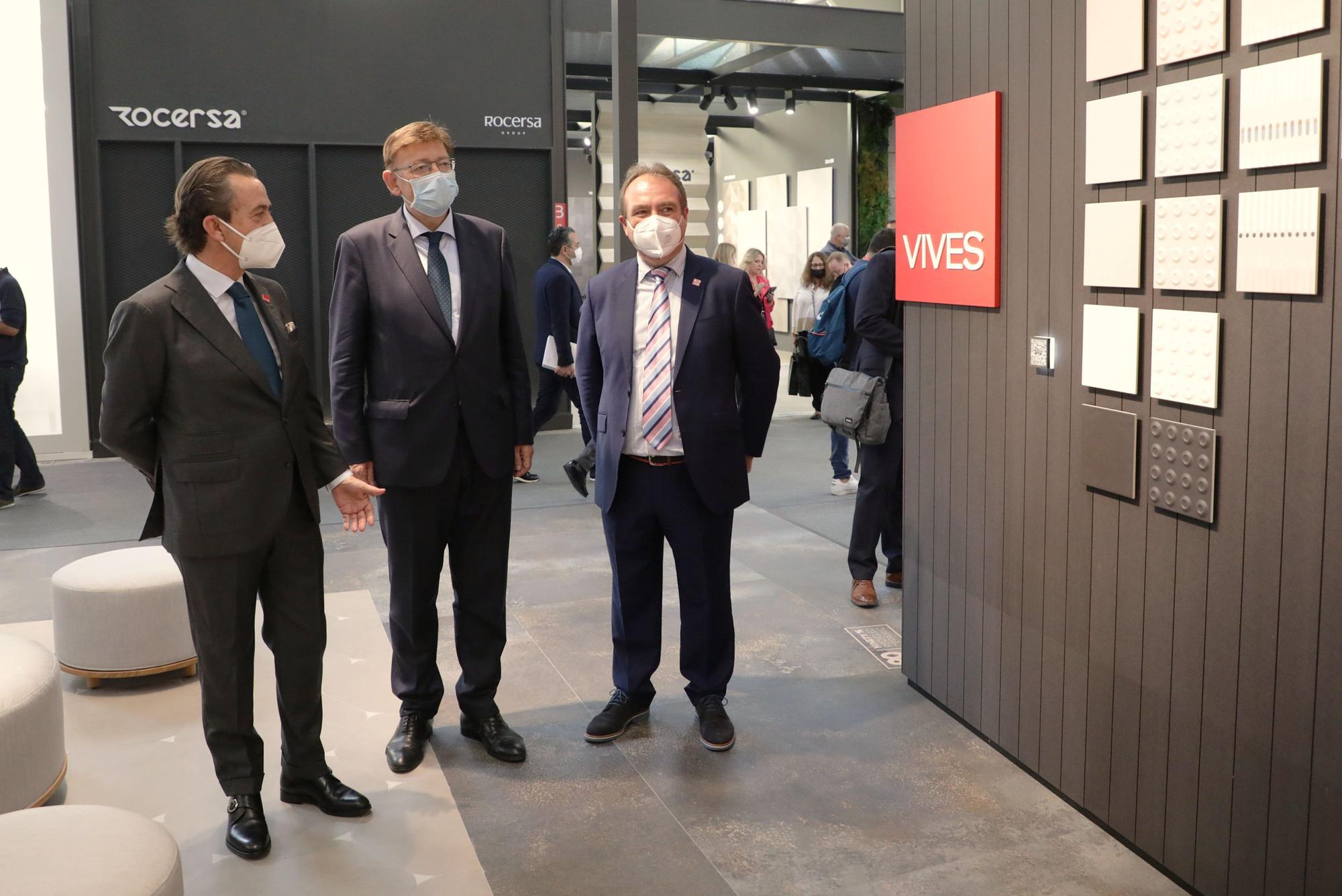 El president de la Generalitat valenciana, Ximo Puig, visita Cersaie