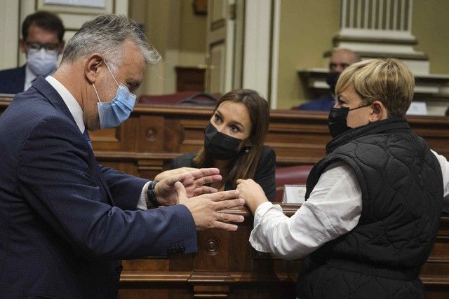 Pleno en el Parlamento de Canarias, 26/10/2021