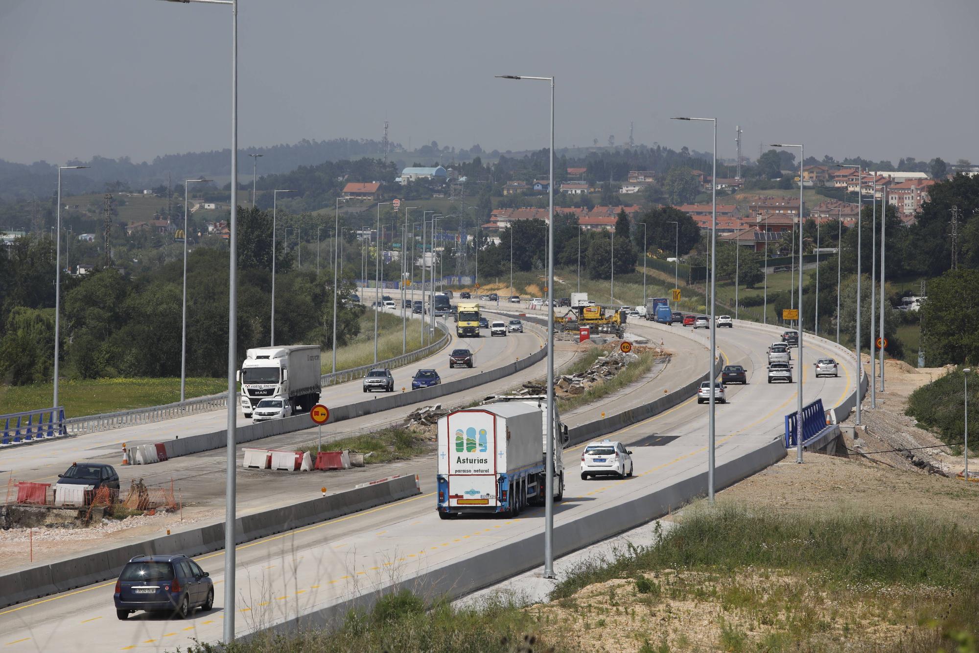 En imágenes: Nuevas caravanas en la "Y" por las obras del tercer carril