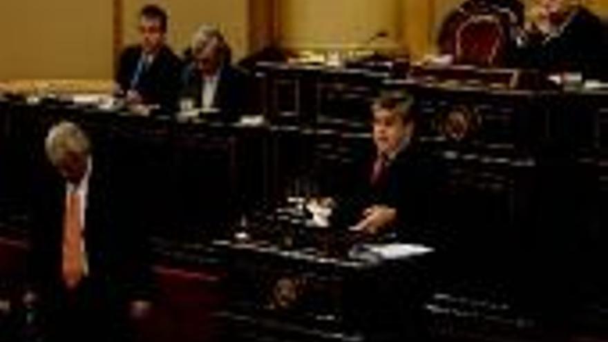 La región se opone en el Senado al debilitamiento de España