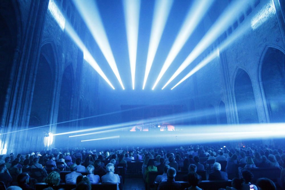 Espectacle Transfiguració de la nau, de Xavi Bové, a la Catedral de Girona.