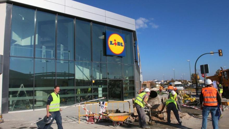 Lidl inaugura este jueves un nuevo supermercado en Málaga capital - La  Opinión de Málaga
