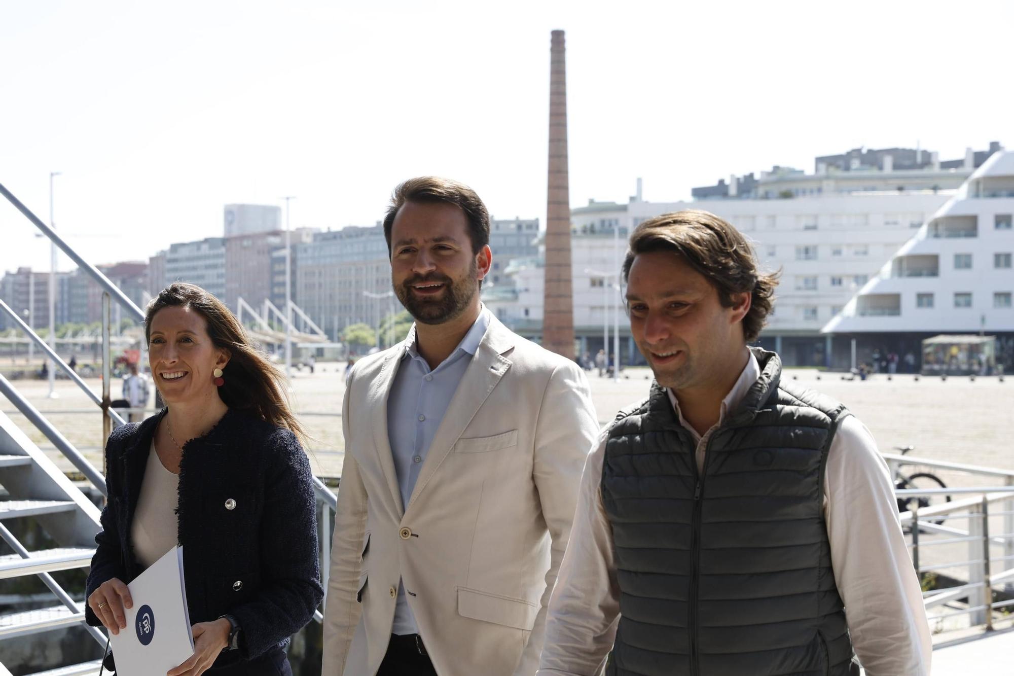 La convención del PP de Gijón por los dos años de gobierno, en imágenes