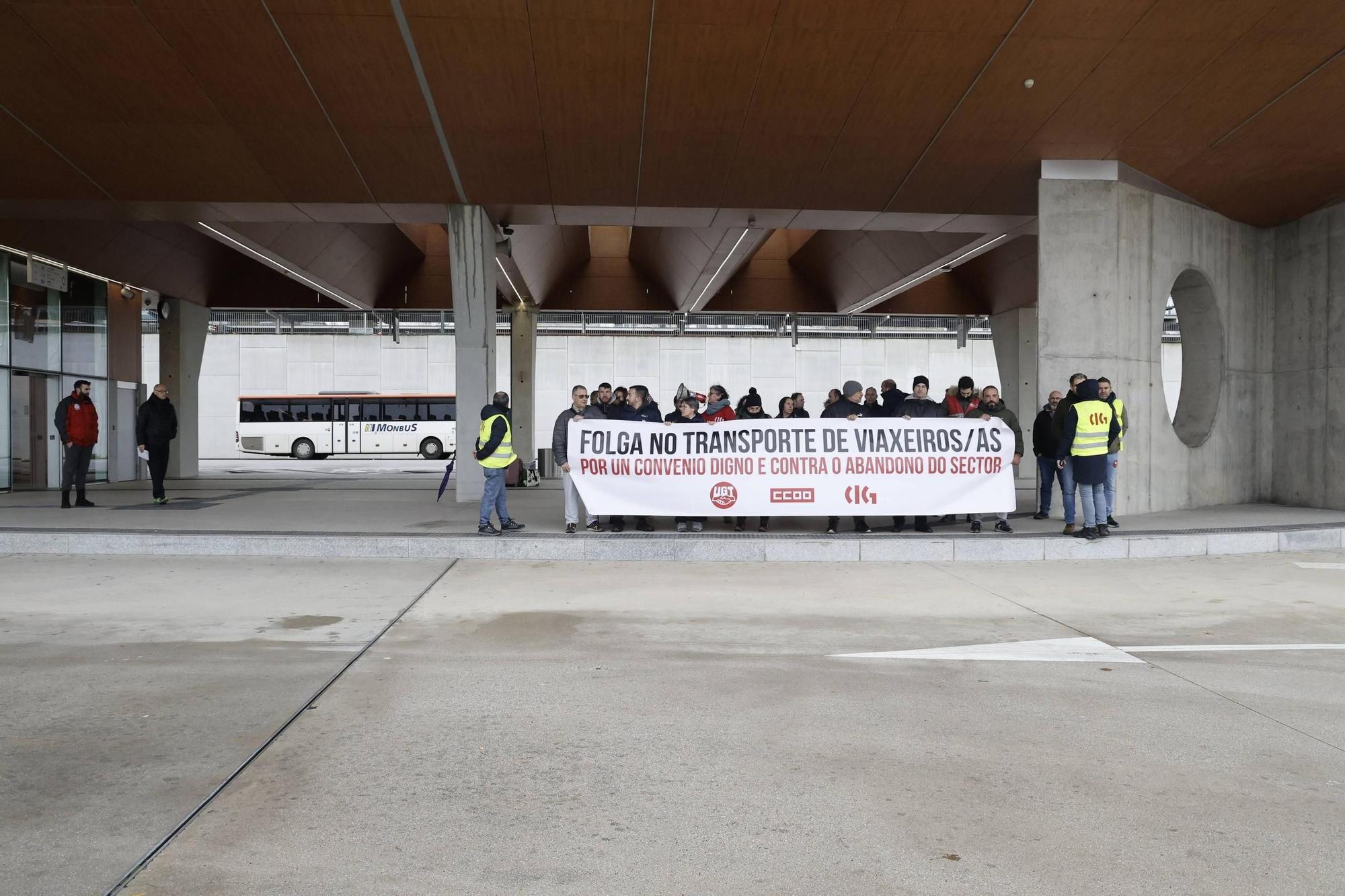 Así está siendo el segundo día de huelga de buses en Santiago