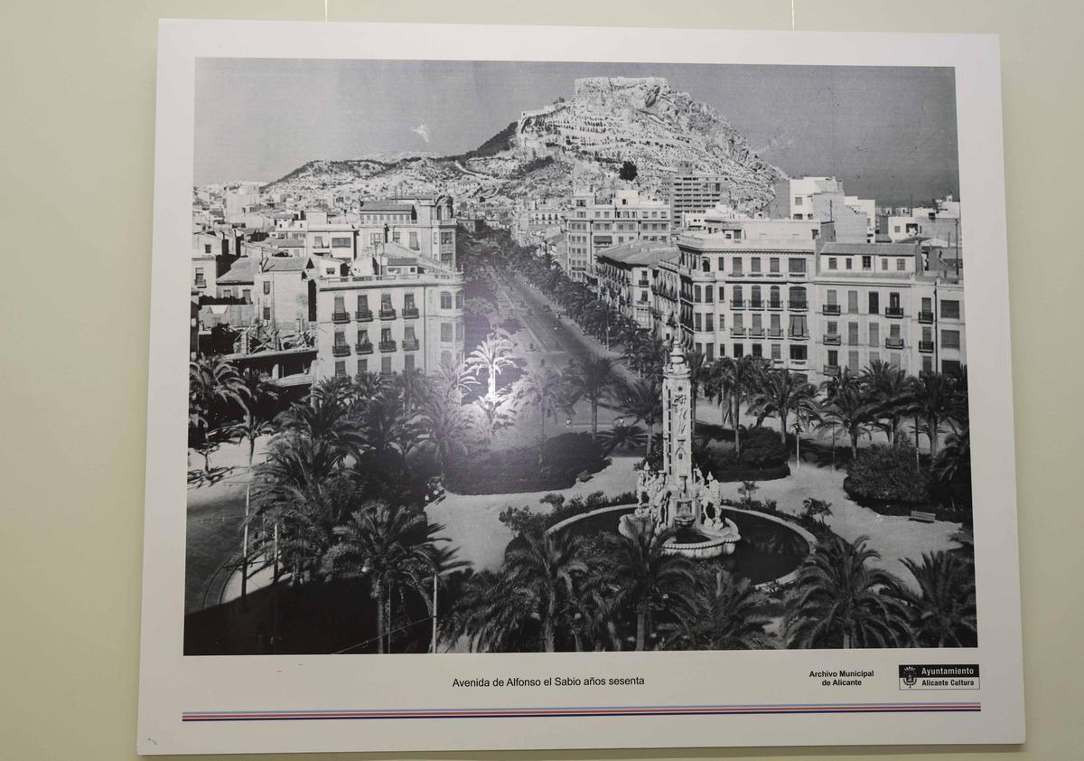 El Archivo Municipal inaugura la exposición "120 años de Periodismo en Alicante" en colaboración con la APPA. El Archivo Municipal inaugura la exposición "120 años de Periodismo en Alicante" en colaboración con la APPA.