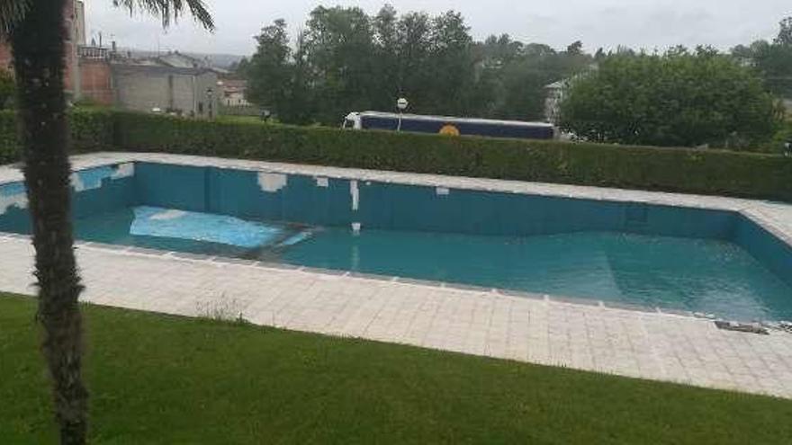 Situación actual de la piscina municipal de Rodeiro.