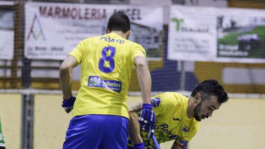 Pelayo Aspra y Pedro González, en un partido de esta temporada.