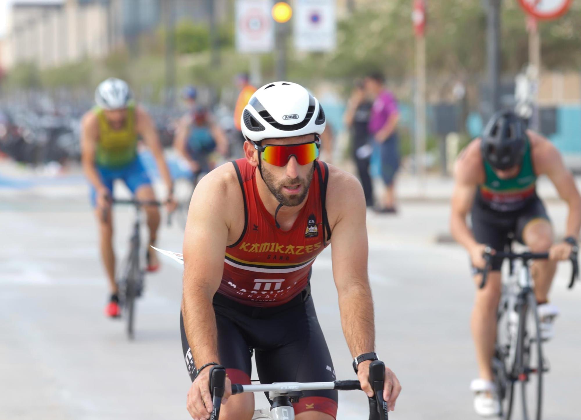 Búscate en el III Triatló de València - Playtja de la Malvarrosa