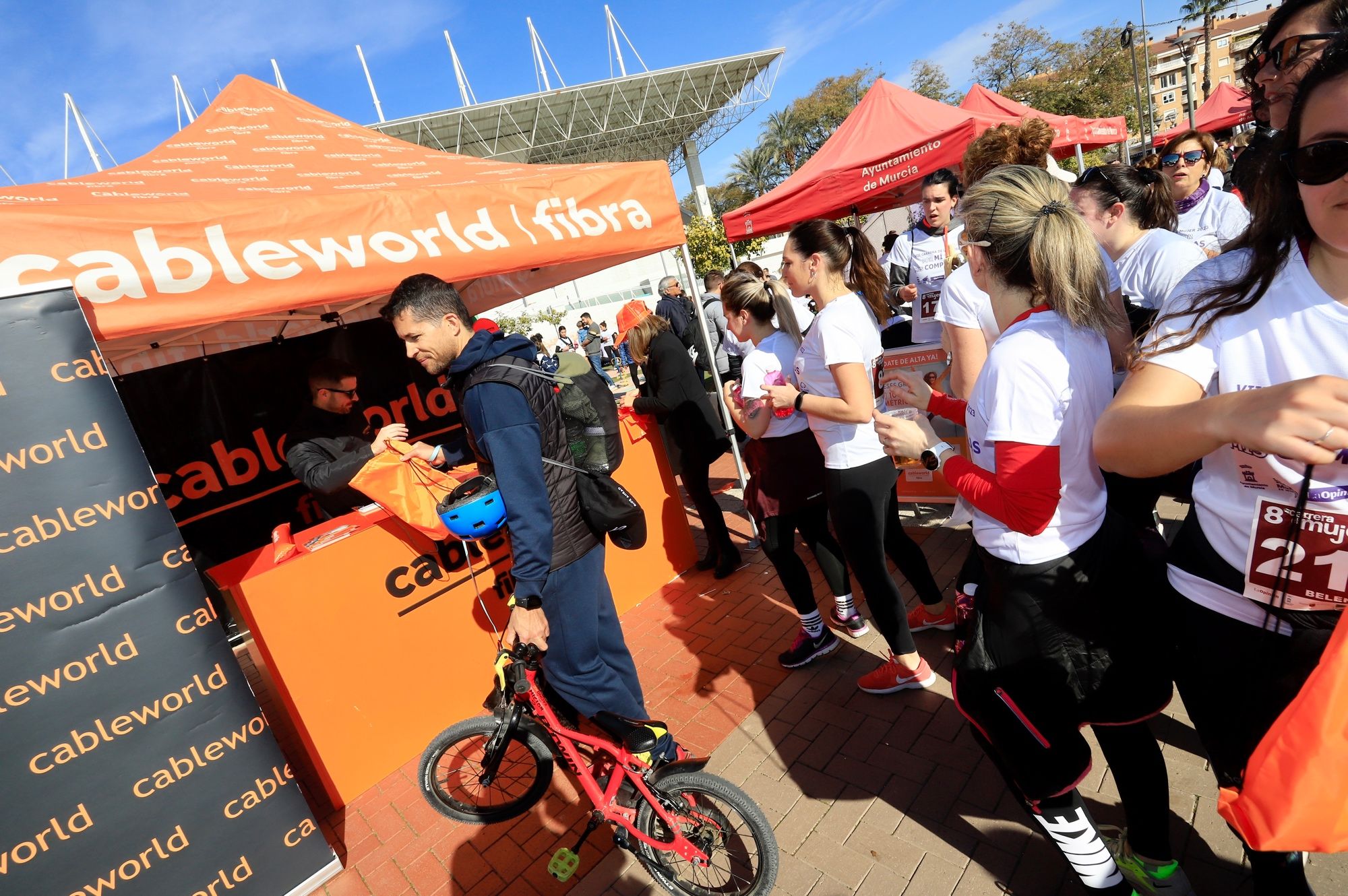 Más que un evento deportivo: las mejores fotos de la zona Hospitality de la Carrera de la Mujer