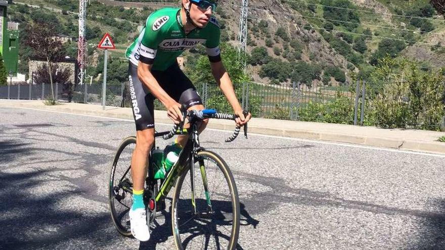 Jaime Rosón en un puerto de Andorra.