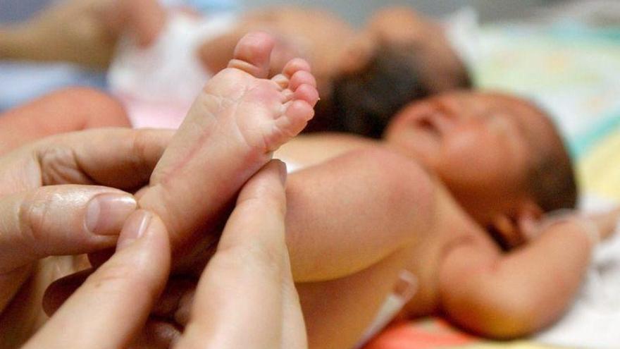 Una china da a luz a un niño gestado en un embrión congelado hace 16 años