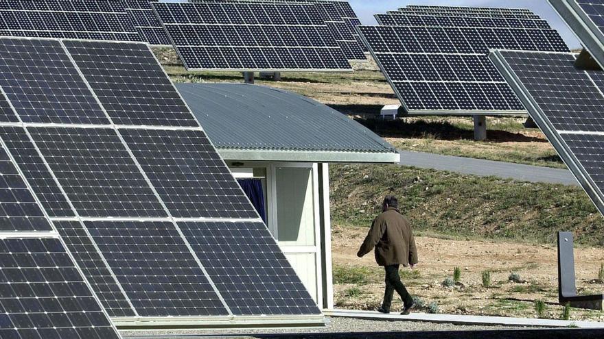 Los pueblos exigen una regulación más estricta para la creación de parques solares