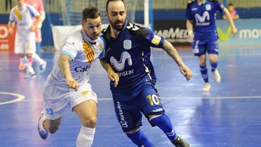 Corvo davant l&#039;estrella del Movistar Ricardinho